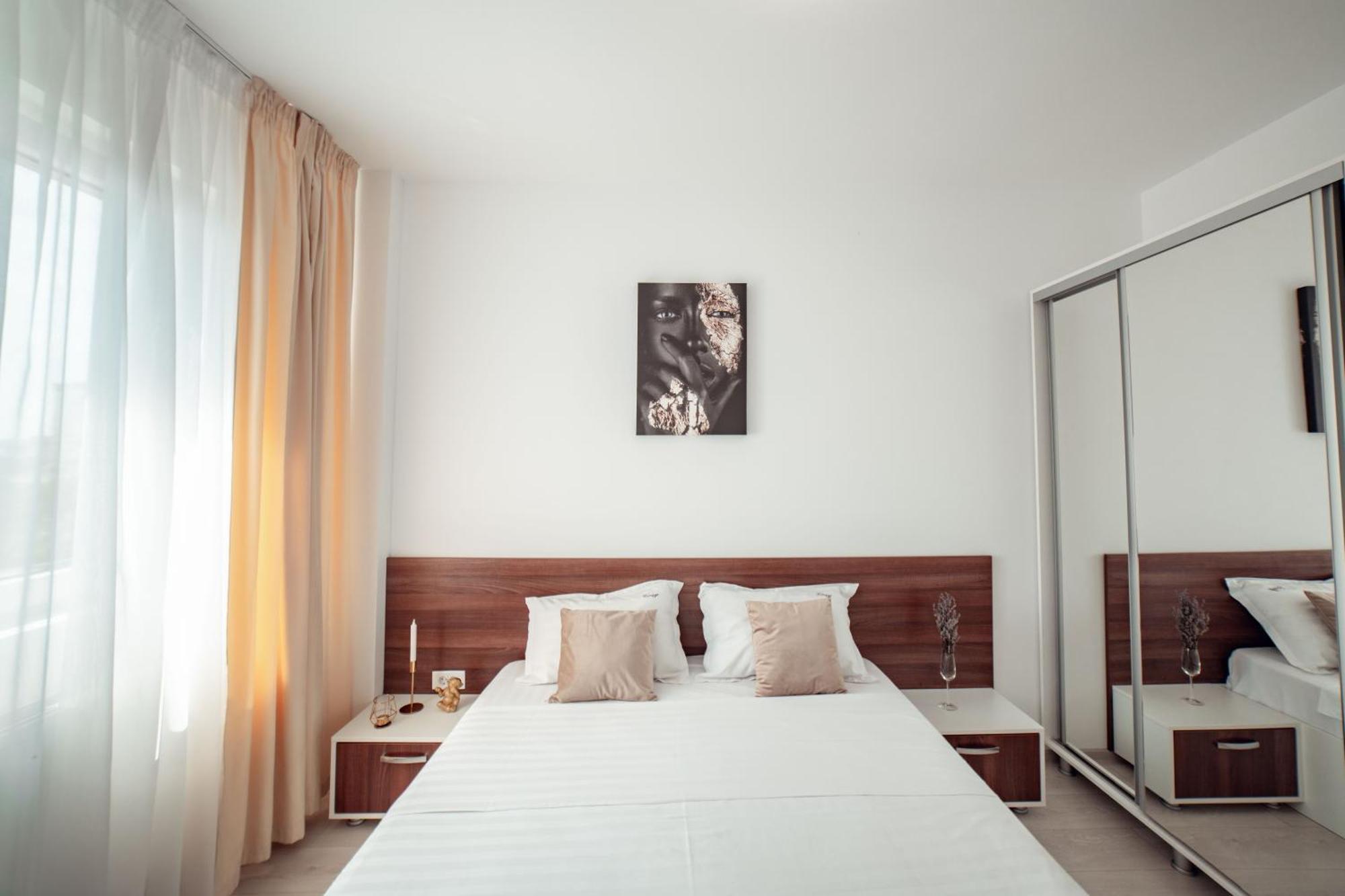 Cozy Apartments At Q Residence - Palas Mall Iasi Ngoại thất bức ảnh